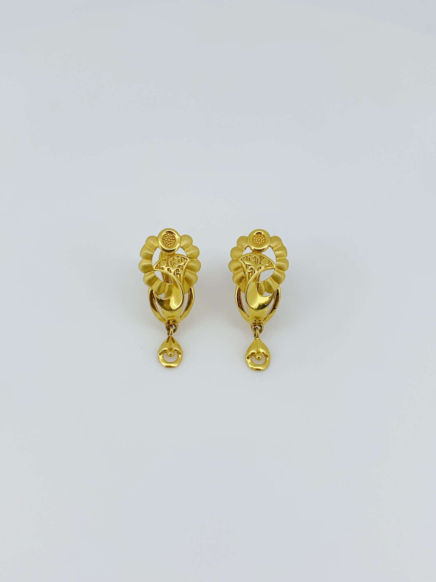 Traditional 22k Gold Bali with Floral Motif