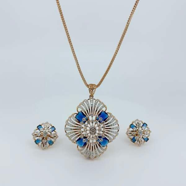 Floral Aura Diamond Pendant Set